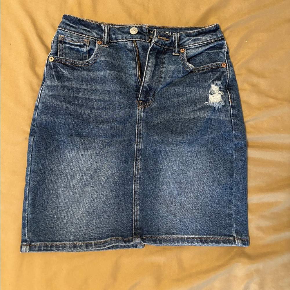 denim skirt, knee length